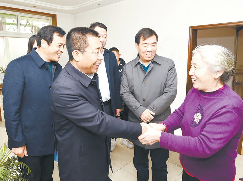 孫大軍調研我市今冬集中供熱工作時強調 把群眾冷暖放在心上 把優質服務送到千家萬戶